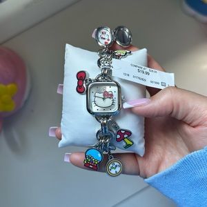 BNWT Hello kitty charm bracelet watch